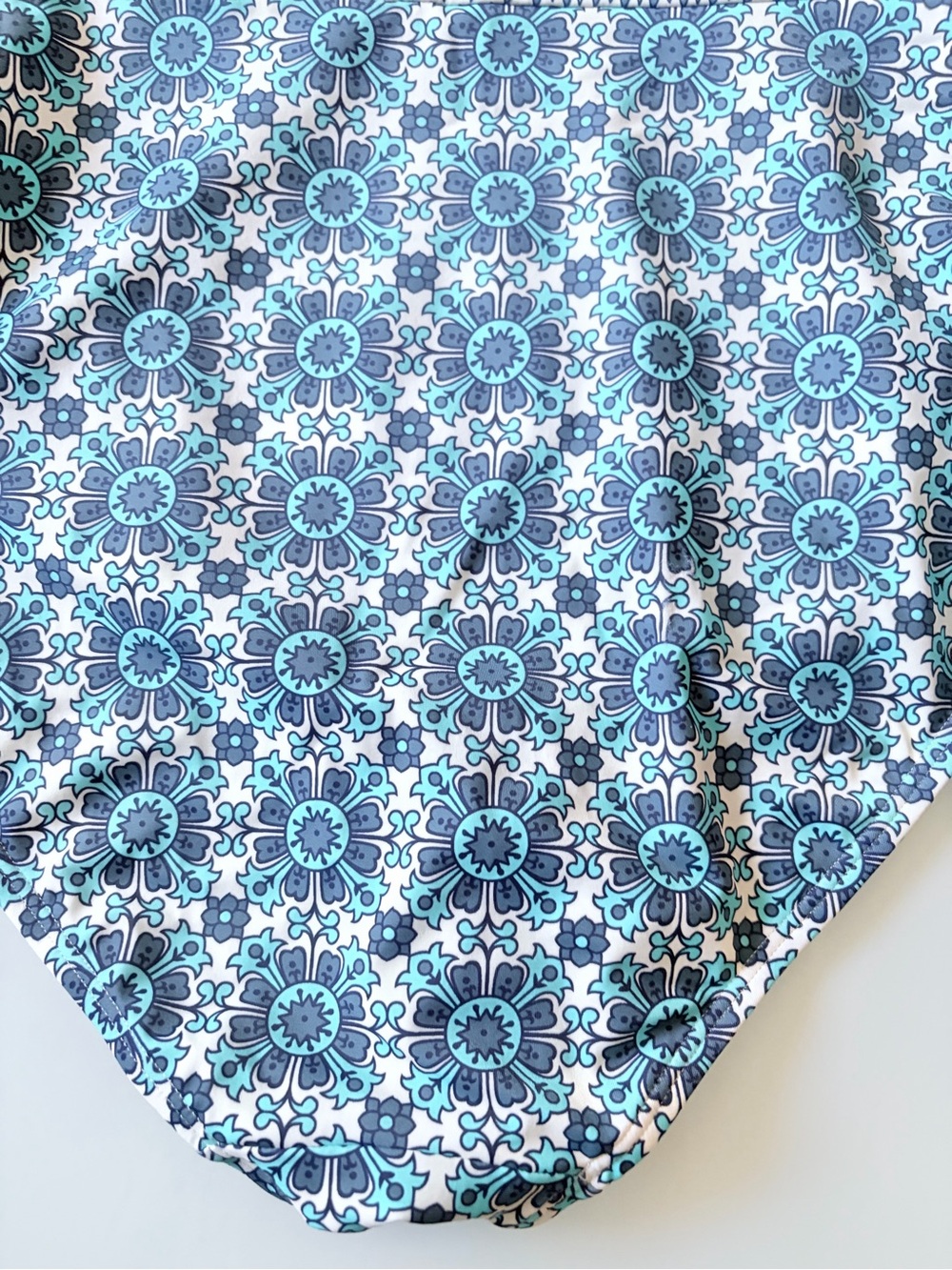 Boden Porto V-Neck Swimsuit Sz 6 - Picture 6 of 9